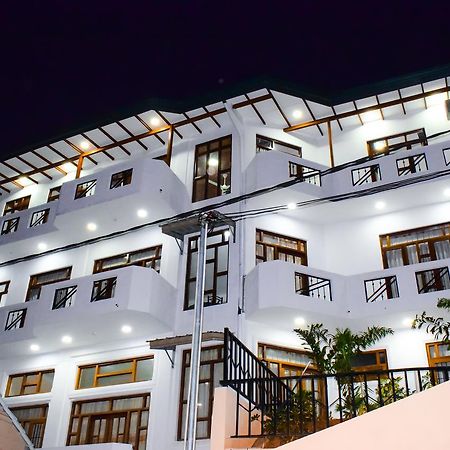 Saru Holiday Apartment - Up To 6 Guests Kandy Exterior photo